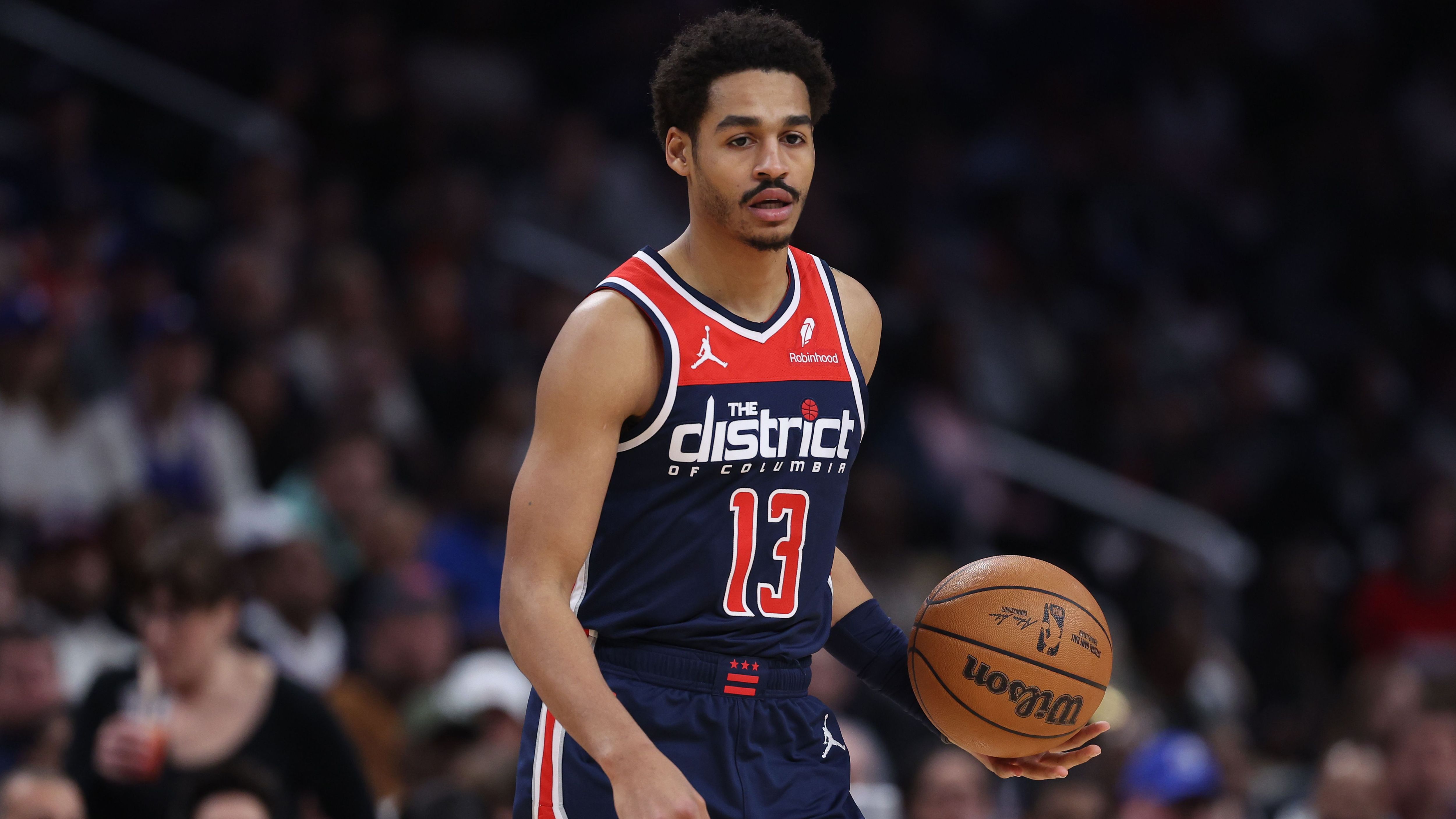 <strong>29. Washington Wizards (zuvor Rang 29, 9:45) </strong><br>Auch unter ihrem neuen Trainer holen die Wizards keine Siege. Im Gegenteil: Derzeit sind es wieder neun Niederlagen in Folge. Eine komplett verkorkste Saison. Das Experiment mit Poole kann schon jetzt als gescheitert angesehen werden. Im Februar knackt er gerade so die 10-Punkte-Marke im Durchschnitt.