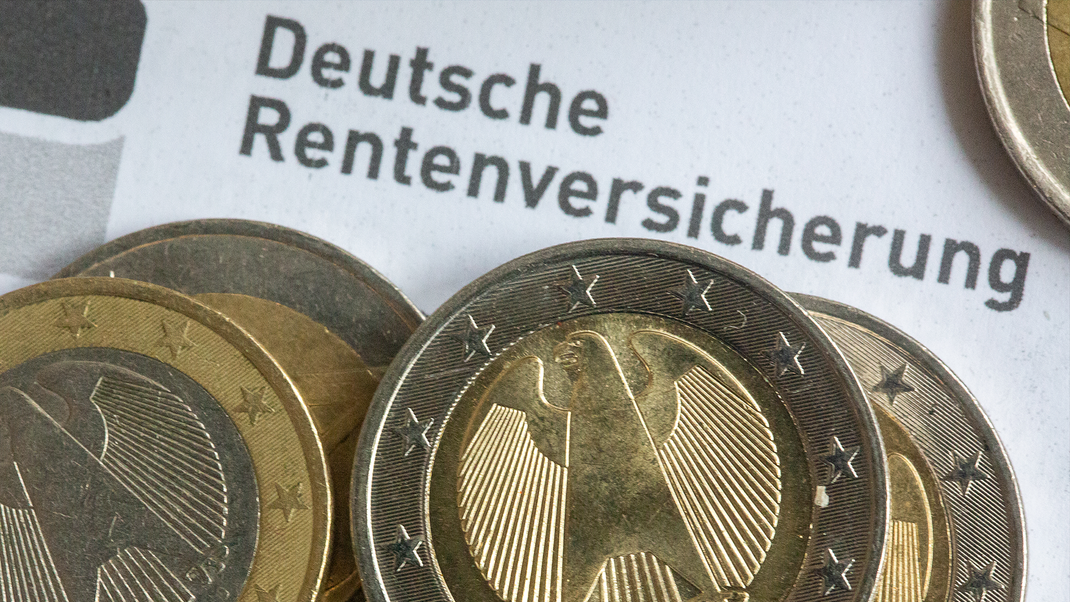 Die Rentenerhöhung landet nicht bei allen zur gleichen Zeit auf dem Konto. (Symbolbild)