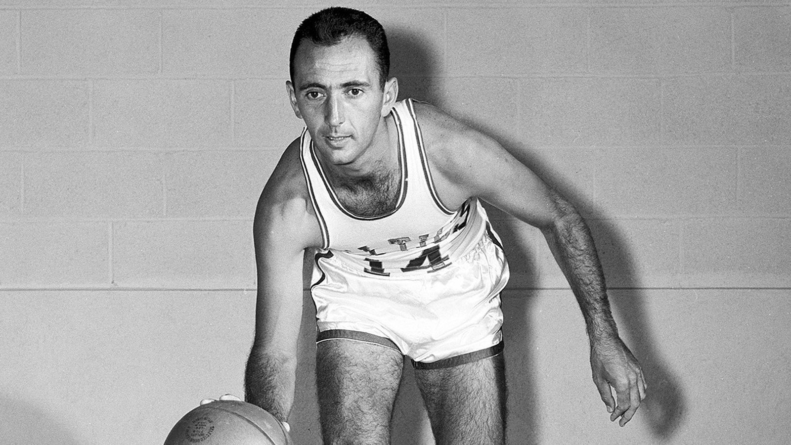 <strong>Platz 12 (geteilt): Bob Cousy</strong><br>All-Star-Teilnahmen: 13<br>in der NBA aktiv: 1950 - 1963, 1969 - 1970<br>Teams: Boston Celtics, Cincinnati Royals