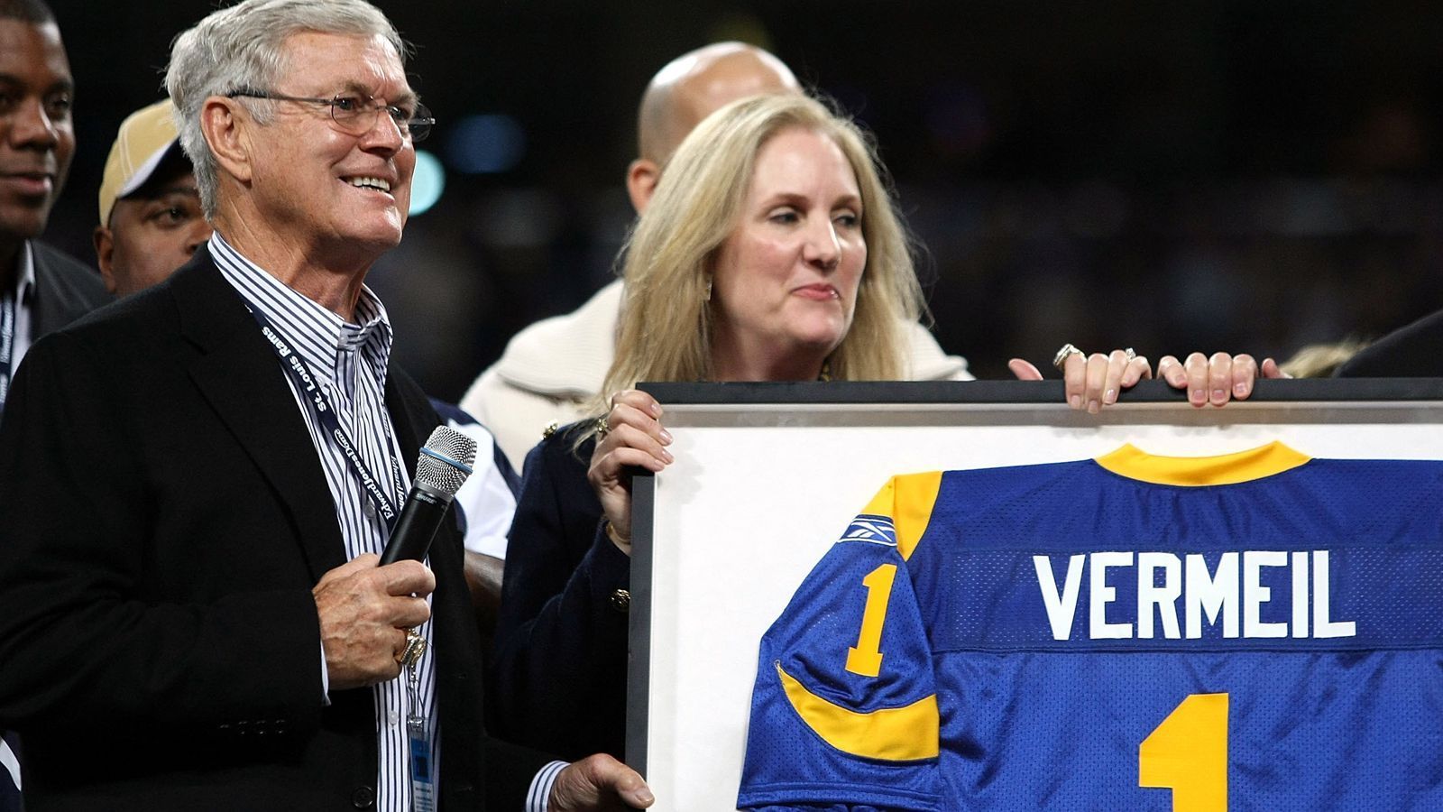 
                <strong>HC Dick Vermeil</strong><br>
                &#x2022; Philadelphia Eagles 1976 - 1983 -<br>&#x2022; St. Louis Rams 1997 - 1999 -<br>&#x2022; Kansas City Chiefs 2001 - 2005<br>
              