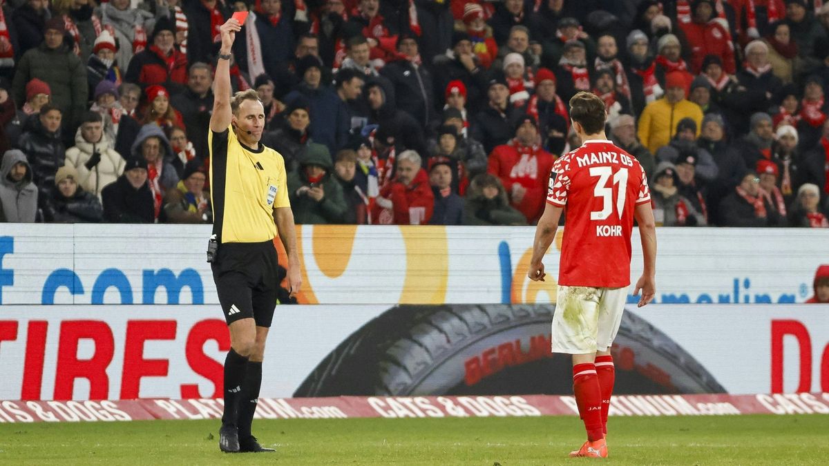 Dominik Kohr sieht Rot von Schiri Sascha Stegemann