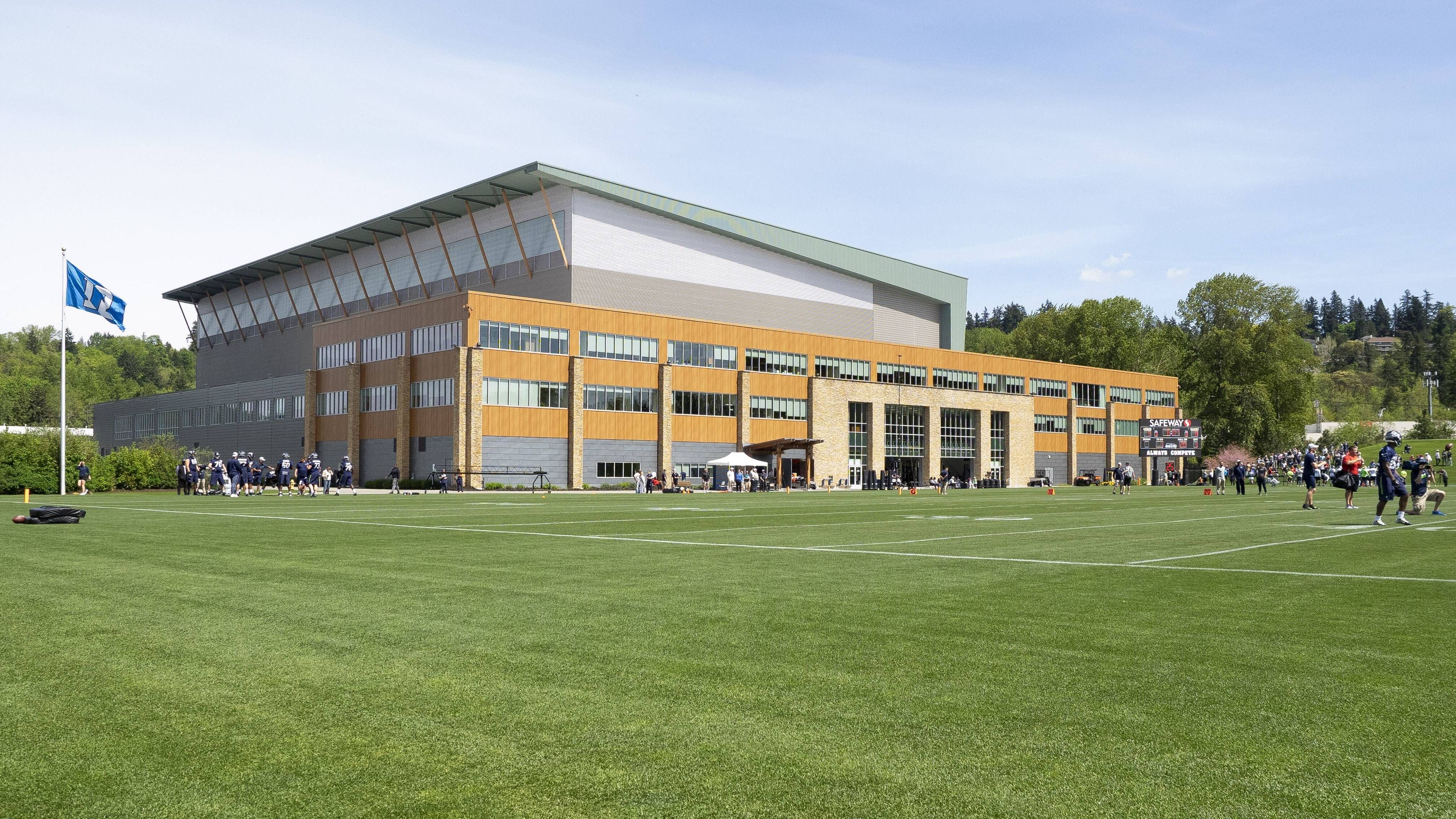 <strong>Seattle Seahawks</strong><br>Virginia Mason Athletic Center<br><em>Baukosten: 60 Millionen US-Dollar (2008)</em>