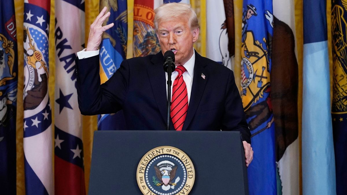 Trump Mass Firings