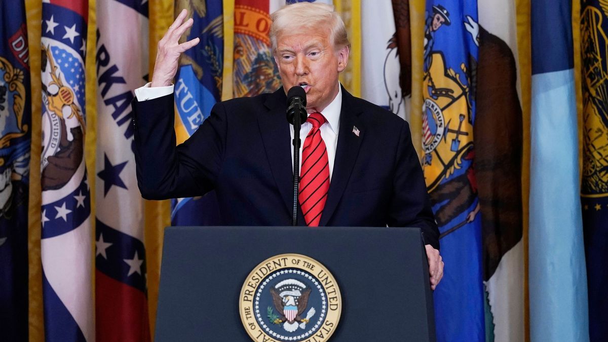 Trump Mass Firings