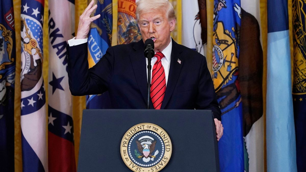 Trump Mass Firings