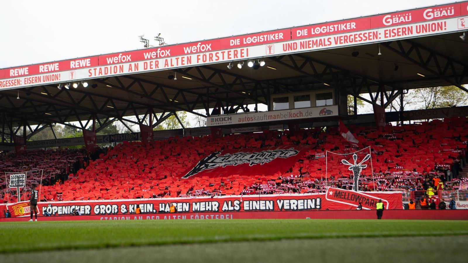 
                <strong>Platz 27: 1. FC Union Berlin</strong><br>
                &#x2022; Liga: Bundesliga<br>&#x2022; Zuschauerschnitt: 21.872<br>
              