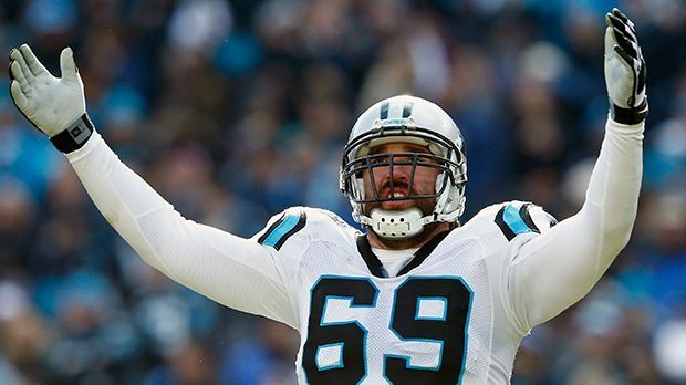 
                <strong>JaredAllen</strong><br>
                Jared Allen (Carolina Panthers) - Der Defensive End blickt auf eine lange Karriere zurück. Insgesamt spielte er für vier Teams (Kansas City Chiefs, Minnesota Vikings, Chicago Bears, Carolina Panthers). Der Super Bowl 50 ist seine erste Finalteilnahme. Ein Sieg wäre die Krönung einer erfolgreichen Karriere. 
              