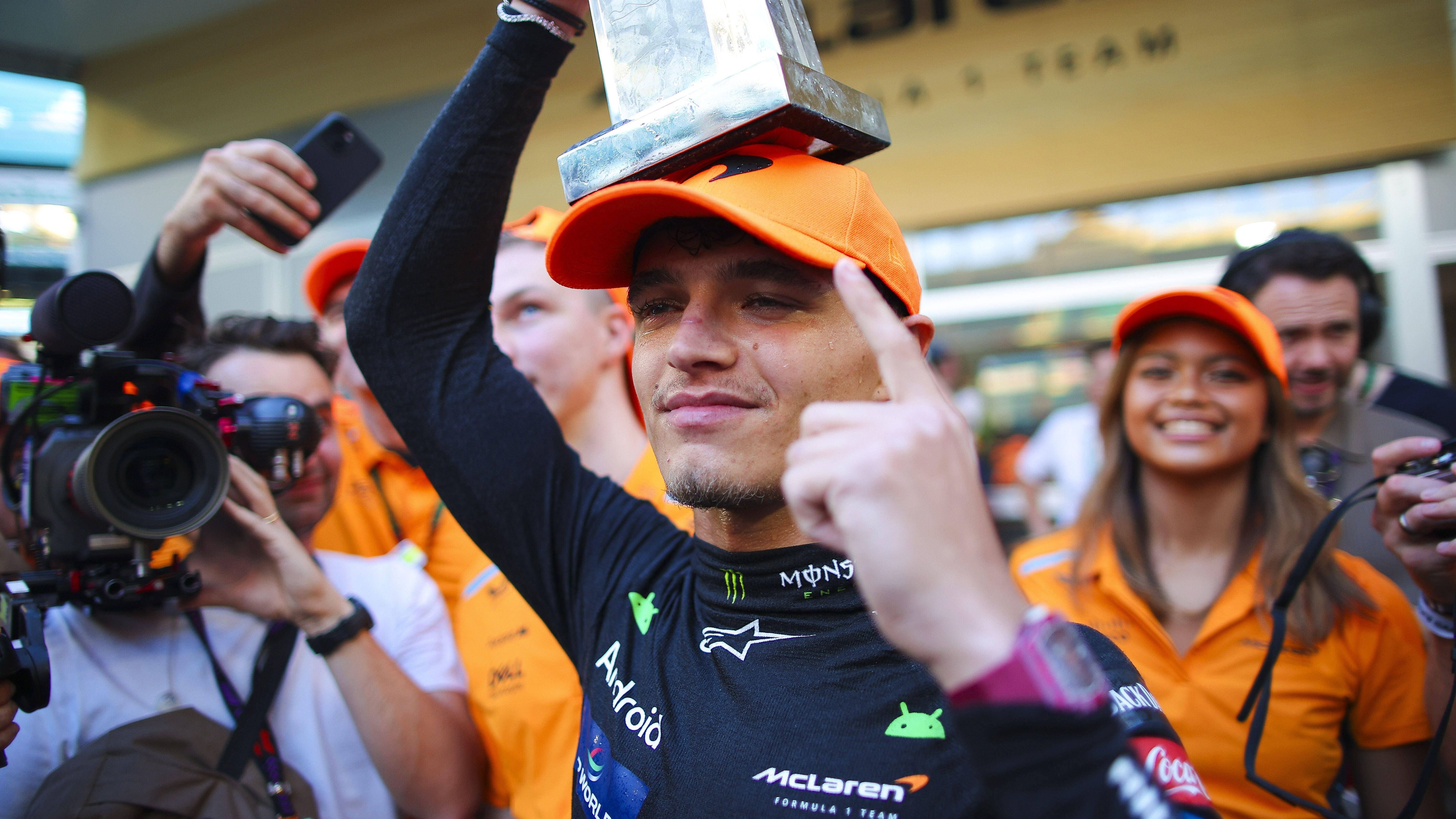 <strong>Gewinner: Lando Norris<br></strong>Erlösung für den McLaren-Piloten! Insgesamt 15 Rennen hatte der Brite bisher auf dem Podium beendet, in Miami stand er endlich zum ersten Mal ganz oben und bescherte sich und der Formel 1 eine schöne Überraschung. Durch seinen Sieg und die nachträgliche Strafe für Carlos Sainz eroberte Norris zudem Platz vier in der Fahrerwertung. Der Bann ist gebrochen.