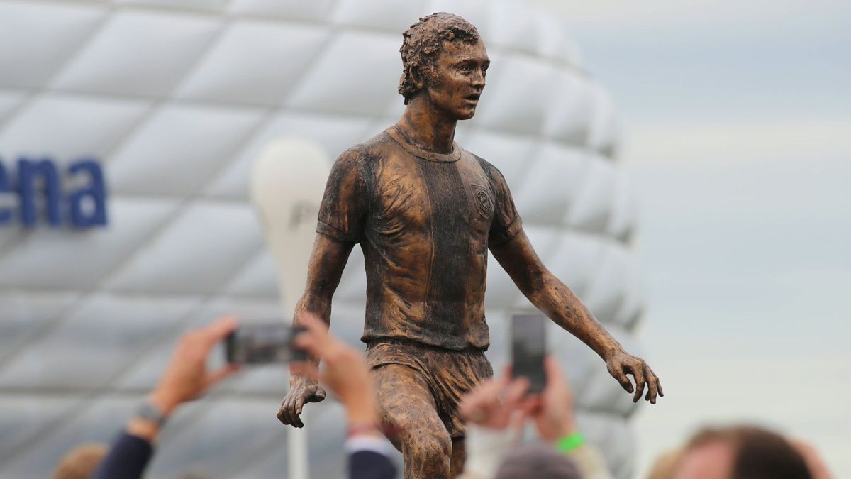 Das neue Denkmal an der Allianz Arena