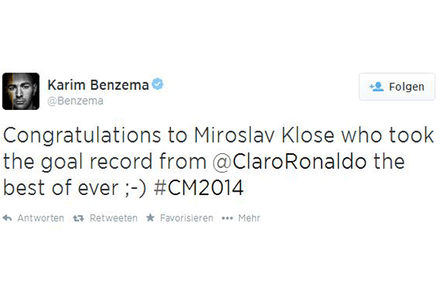 
                <strong>Glückwünsche an Klose</strong><br>
                Natürlich wird auch Miroslav Klose für seinen WM-Torrekord von den Fußball-Stars beglückwünscht. 
              