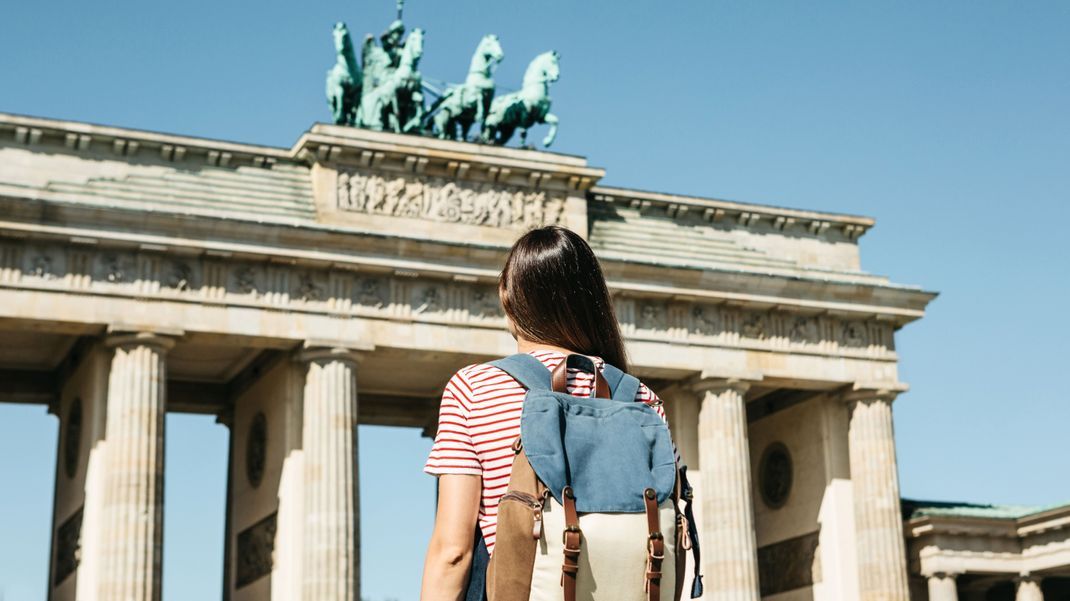 Mehr sehen als das Brandenburger Tor? Die besten Geheimtipps für deinen Berlin-Trip bekommst du hier.