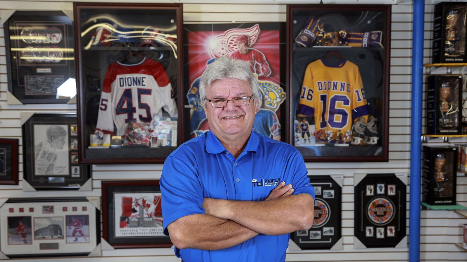 <strong>Platz 6: Marcel Dionne (1971 bis 1989 - 731 Tore)</strong><br>
                Marcel Dionne verbrachte einen Großteil seiner Karriere bei den LA Kings. Seine Nummer 16 wird dort nicht mehr vergeben. Der Kanadier ist der einzige Spieler in dieser Liste, der nie den Stanley Cup gewann. Er holte zwei Mal die Lester B. Pearson Trophy als wertvollster Spieler und spielte auch für die Detroit Red Wings und NY Rangers.