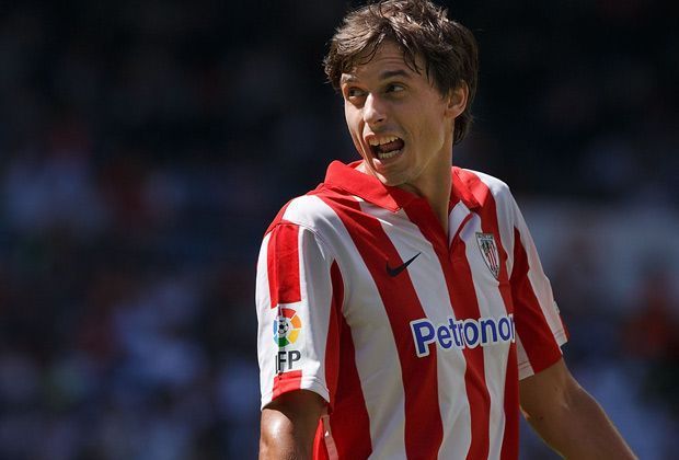 
                <strong>Zentrales Mittelfeld: Ander Iturraspe (Athletic Bilbao)</strong><br>
                Für viele Experten die kleine Überraschung in der Top Elf: Ander Iturraspe. Der 25-Jährige trug im zentralen Mittelfeld eine Menge zum starken vierten Platz von Athletic Bilbao bei und darf sich über die Nominierung freuen.
              