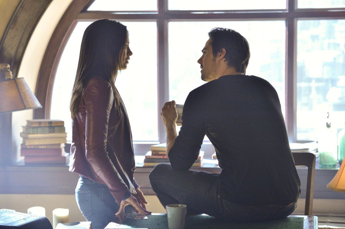 Träumen von einem normalen Leben zu zweit: Catherine (Kristin Kreuk, l.) und Vincent (Jay Ryan, r.)