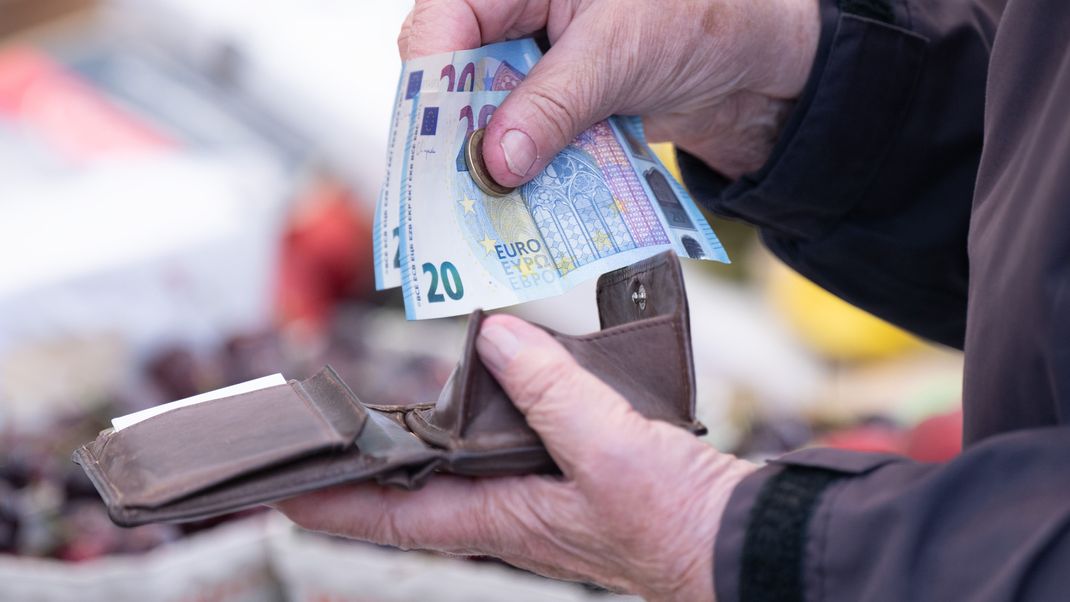 Die CSU will ukrainischen Männer im wehrfähigen Alter kein Bürgetgeld mehr auszahlen.
