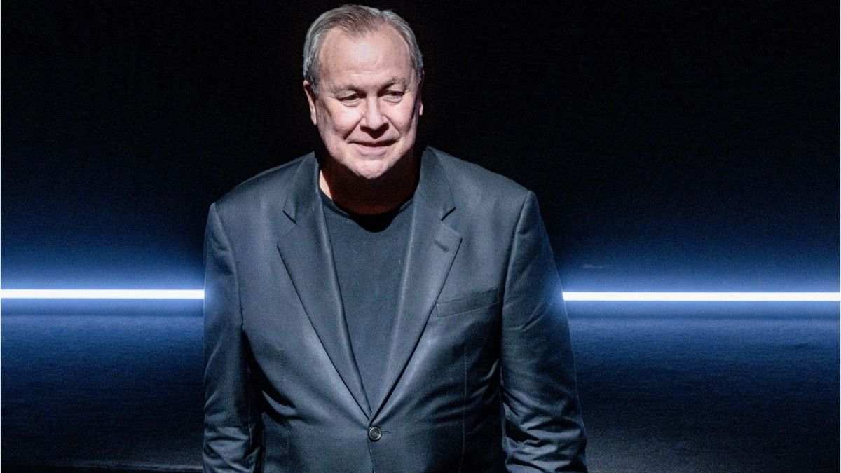 Theater-Regisseur Robert Wilson ist im Alter von 83 Jahren gestorben.