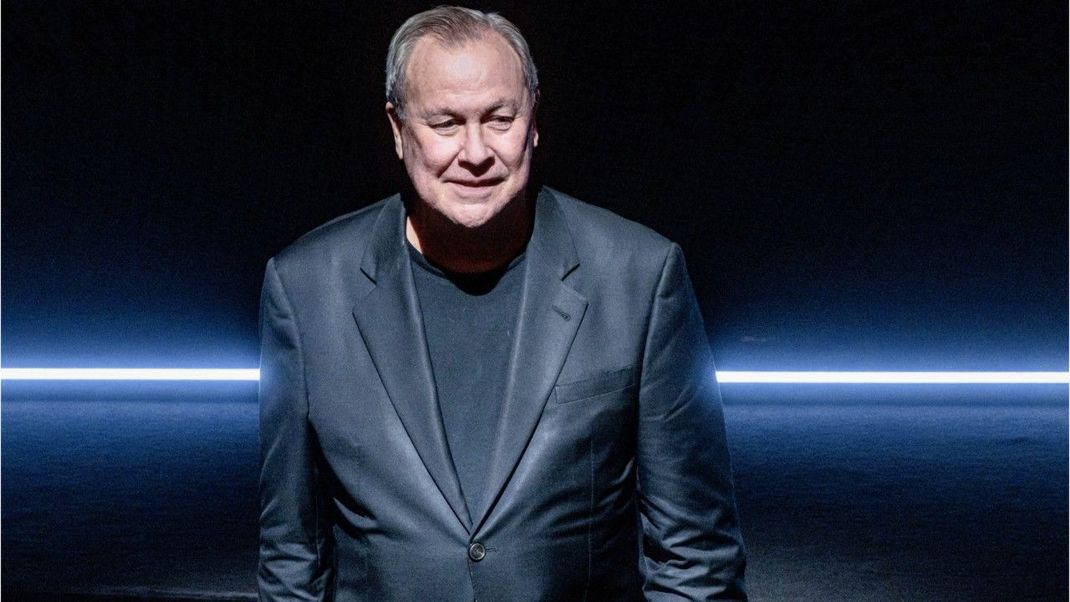 Theater-Regisseur Robert Wilson ist im Alter von 83 Jahren gestorben.