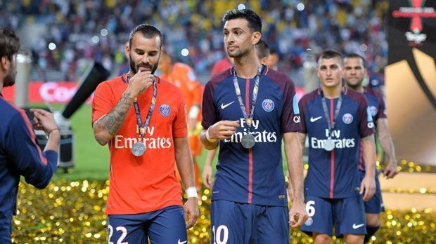 
                <strong>Trophee des Champions: AS Monaco vs. Paris St. Germain</strong><br>
                In Frankreich ist der erste offizielle Titelträger bereits gekürt. Da die Ligue 1 bereits an diesem Wochenende den Spielbetrieb aufnimmt, spielten Paris St. Germain und der AS Monaco vergangene Woche um die Trophée des Champions. Neymars neuer Klub setzte sich 2:1 durch.
              