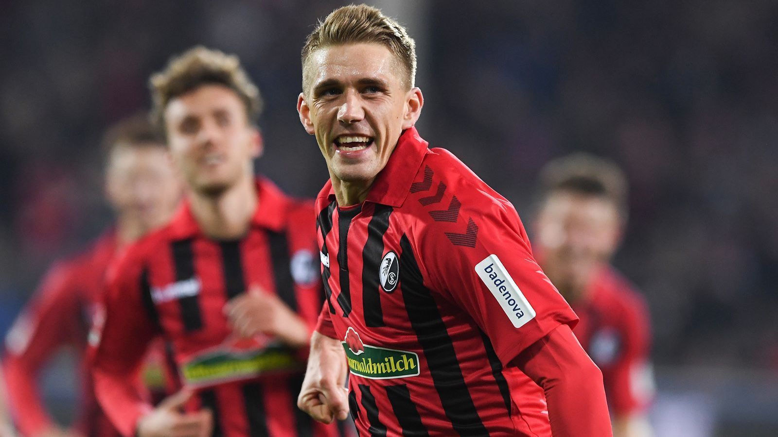 
                <strong>Platz 6 - Nils Petersen</strong><br>
                Bundesliga-Tore: 75Bundesliga-Spiele: 214Vereine: SC Freiburg, Werder Bremen, FC Bayern München, Energie Cottbus
              