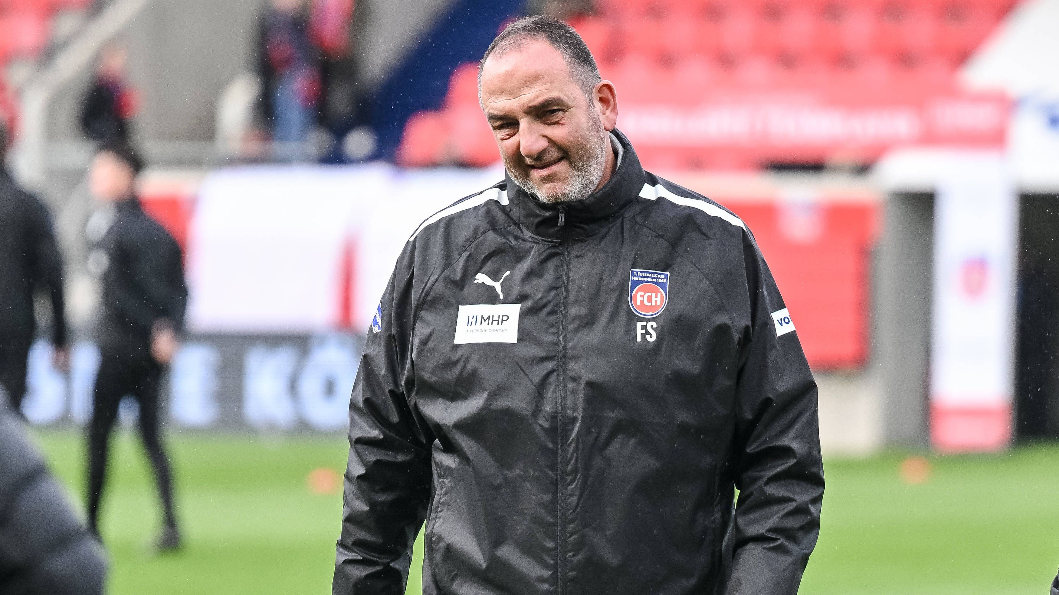 <strong>1. FC Heidenheim</strong><br><strong>Zugänge:<br></strong>Julian Niehues (1. FC Kaiserslautern, ablösefrei, Vertrag bis 2027)<br><br><strong>Abgänge:</strong> ---