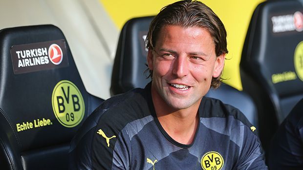 
                <strong>Platz 7: Roman Weidenfeller (Borussia Dortmund)</strong><br>
                Auf dem Fußballplatz hat Roman Bürki ihm den Rang abgelaufen - in diesem Ranking hat Roman Weidenfeller aber klar die Nase vorn. 11,63 Prozent der Befragten finden, dass Roman Weidenfeller der attraktivste Spieler der Bundesliga ist.
              