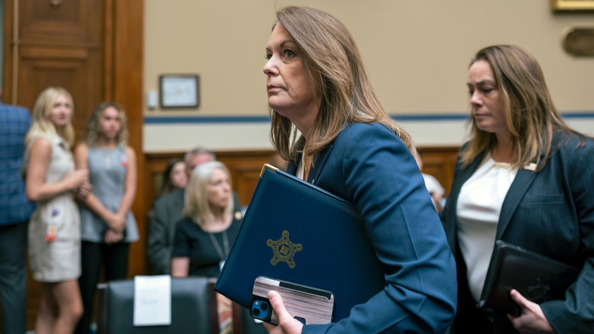 Jegliche Rücktrittsforderungen wies Kimberly Cheatle, Direktorin des US-amerikanischen Secret Service, zurück. 