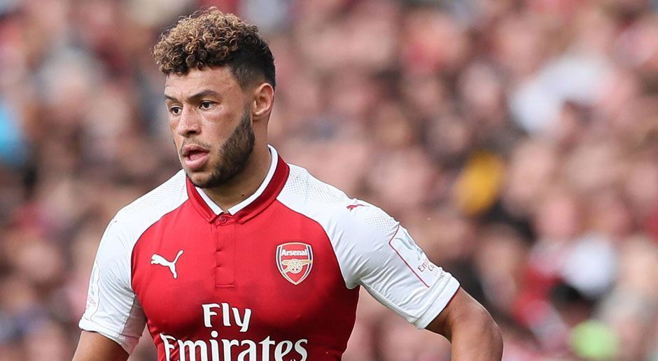 
                <strong>Alex Oxlade-Chamberlain (FC Arsenal -> FC Liverpool)</strong><br>
                Der FC Liverpool mit Teammanager Jürgen Klopp verstärkt seinen Kader mit Alex Oxlade-Chamberlain vom Ligakonkurrenten FC Arsenal. Die Ablösesumme beträgt 38 Millionen Euro. Der 24 Jahre alte englische Nationalspieler, der zuvor einen Wechsel zum FC Chelsea ausgeschlagen hatte, erhält angeblich einen Fünfjahresvertrag beim Klub von der Anfield Road. Sein Wochen-Salär soll sich auf 195.000 Euro belaufen.
              