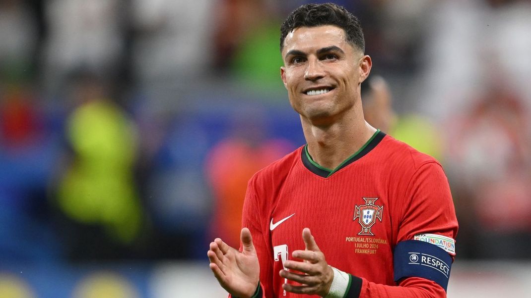 Superstar Cristiano Ronaldo kündigte an, dass die aktuelle EM seine letzte als aktiver Spieler für die portugiesische Nationalmannschaft sei.