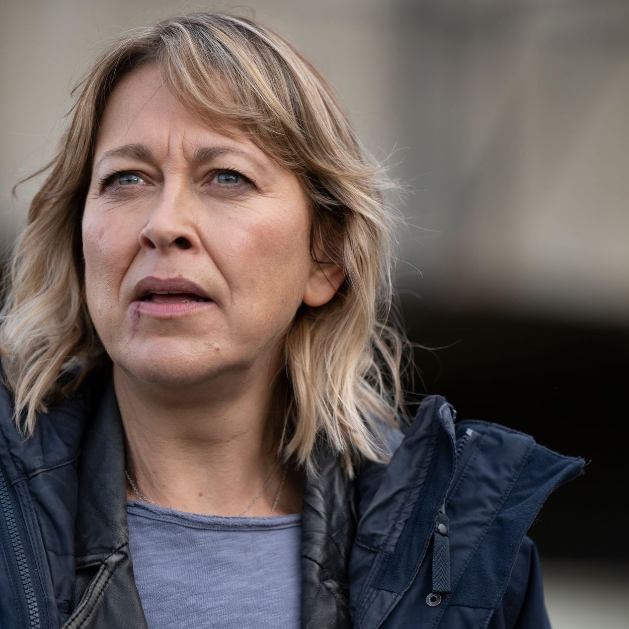 Nicola Walker spielt in "Annika - Mord an Schottlands Küste" die Ermittlerin Annika Strandhed.