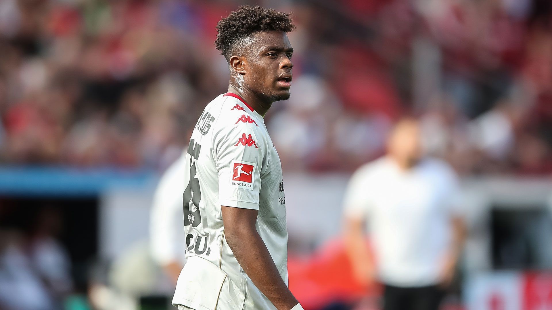 
                <strong>1. FSV Mainz 05</strong><br>
                Streichkandidaten: Anderson Lucoqui (Linksverteidiger), Edimilson Fernandes (zentraler Mittelfeldspieler), Abass Issah (Stürmer), Ronael Pierre-Gabriel (Rechtsverteidiger), Marlon Mustapha (Stürmer)Einkaufskandidaten: -
              