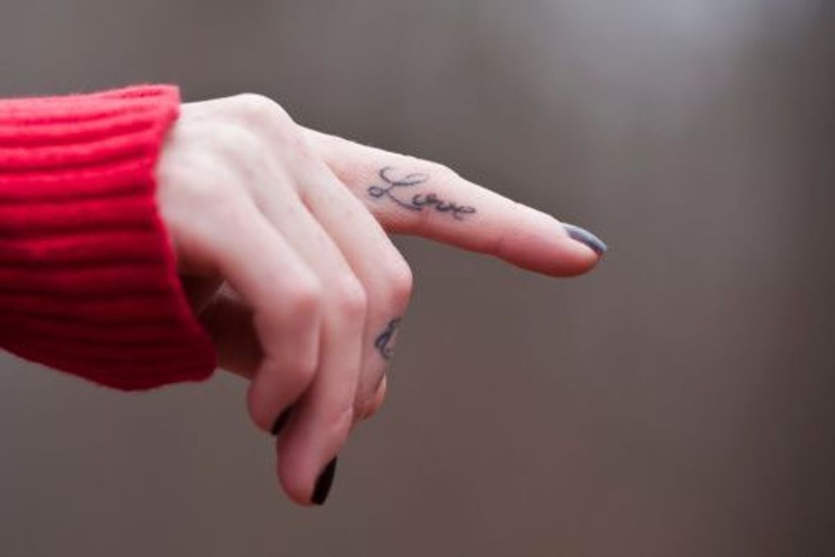 Fingertattoo-Love