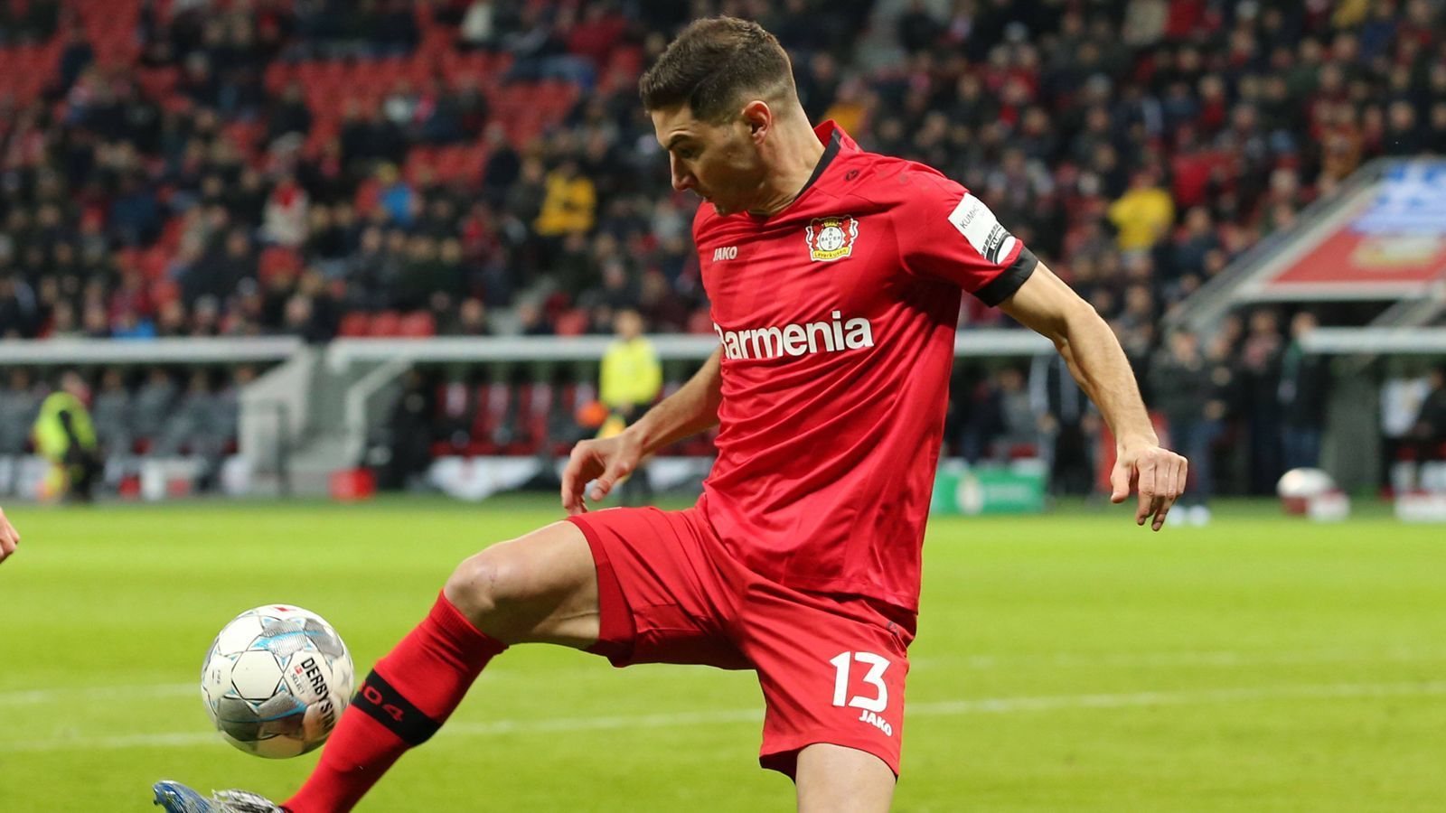 
                <strong> Auswechselspieler 5: Lucas Alario</strong><br>
                Wurde in der 86. Minute für Lars Bender eingewechselt. ran-Note: Ohne Bewertung
              