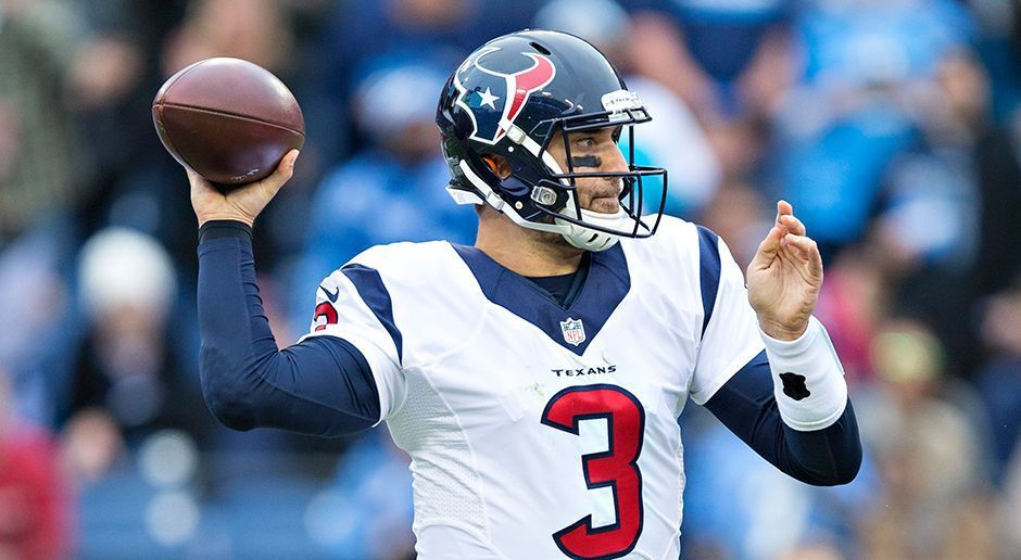 
                <strong>Tom Savage (Houston Texans)</strong><br>
                Wie Mike Glennon muss wohl auch Tom Savage langfristig um seinen Job als Starting-Quarterback bangen. Mit Deshaun Watson sicherten sich die Houston Texans ihren Franchise-Passgeber der nächsten Jahre. Hinzu kommt: Savage geht in das letzte Jahr seines Vertrags, der - je nach Watsons Leistungen - wohl nicht verlängert wird.
              