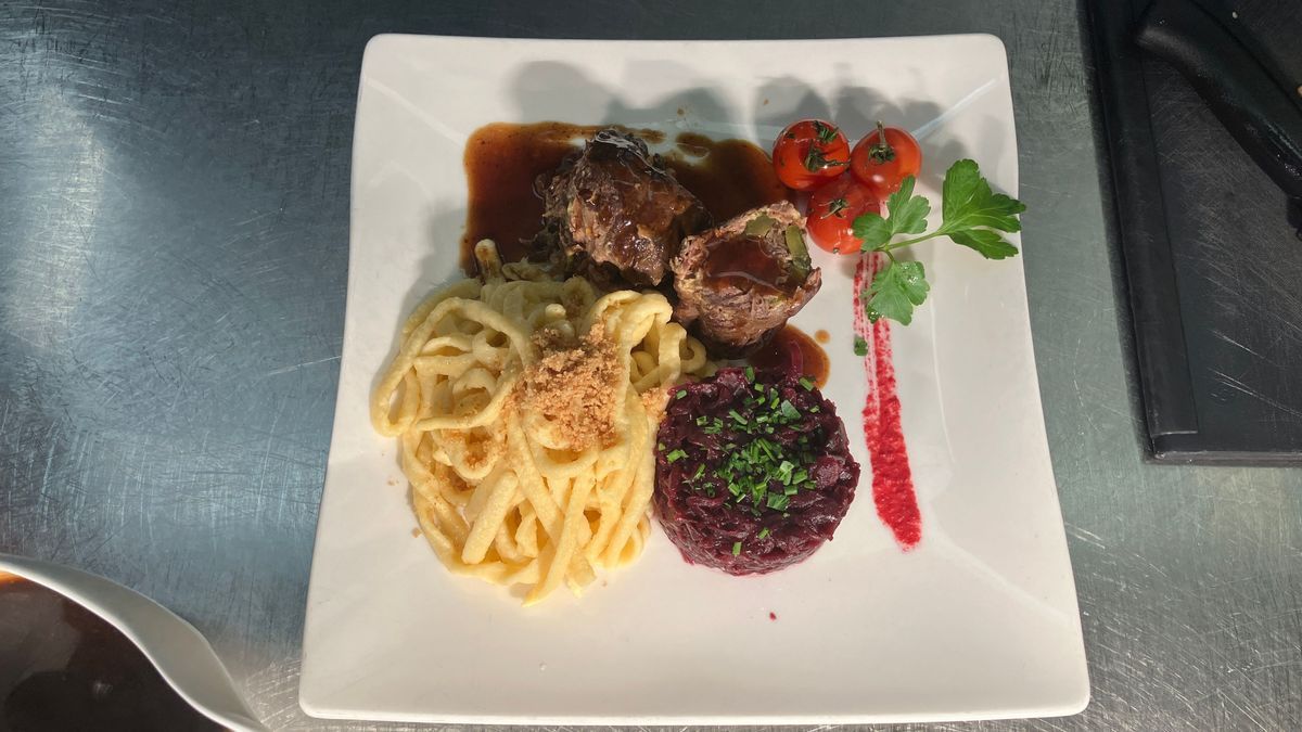 Rinderroulade mit Grundsoße 