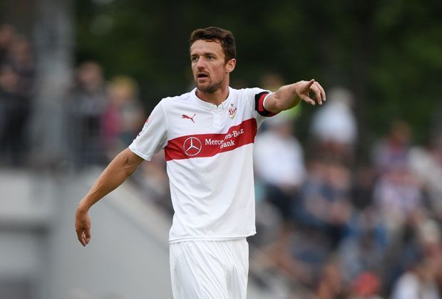 
                <strong>VfB Stuttgart - Christian Gentner</strong><br>
                Seit der vergangenen Saison, als er zum Nachfolger von Serdar Tasci bestimmt wurde, ist Christian Gentner der Kapitän des VfB Stuttgart. Seit 2010 spielt der 28-Jährige wieder für seinen Jugendverein.
              