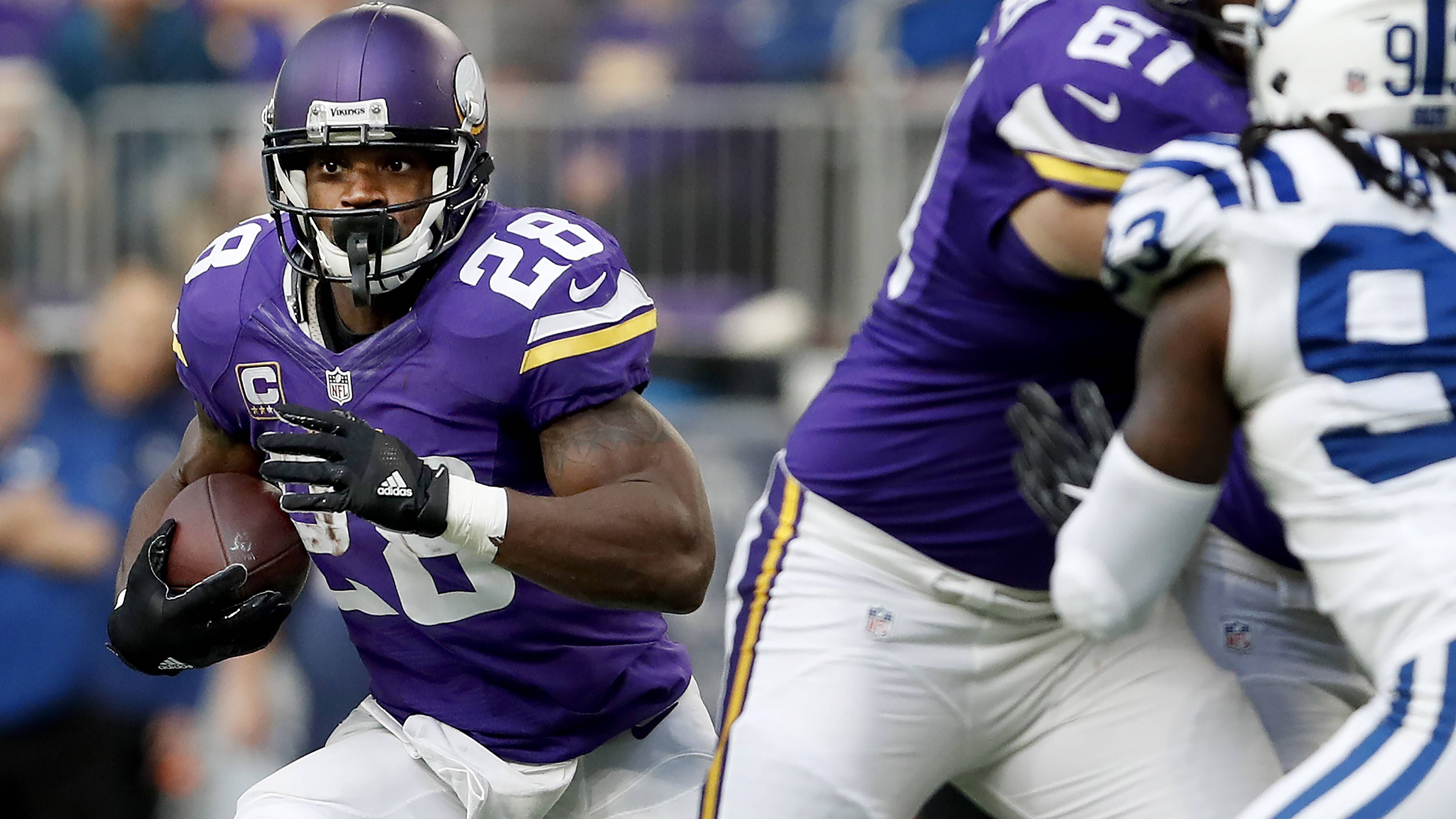 <strong>Minnesota Vikings - Adrian Peterson</strong><br>Rushing-Yards: 11.747<br>Rushing-Touchdowns: 97<br>Jahre im Team: 10<br>Absolvierte Spiele: 123