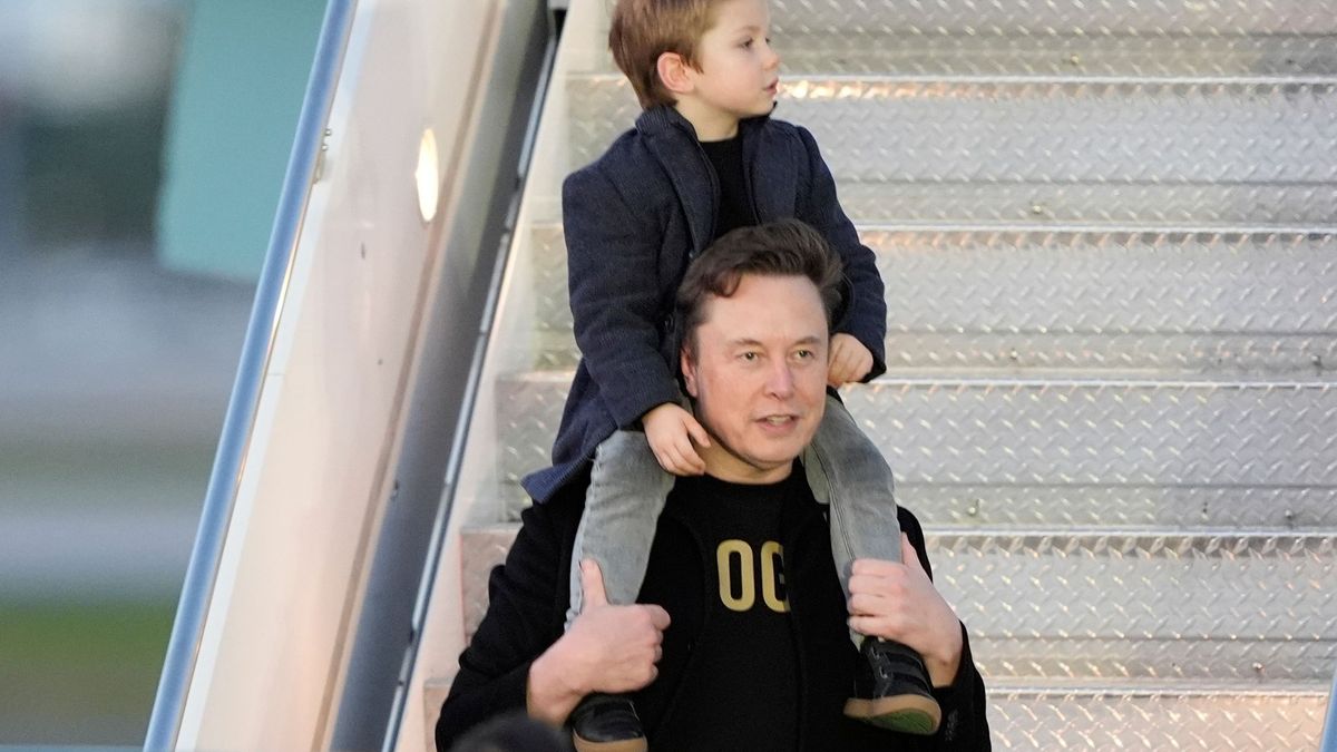 Elon Musk mit Sohn X