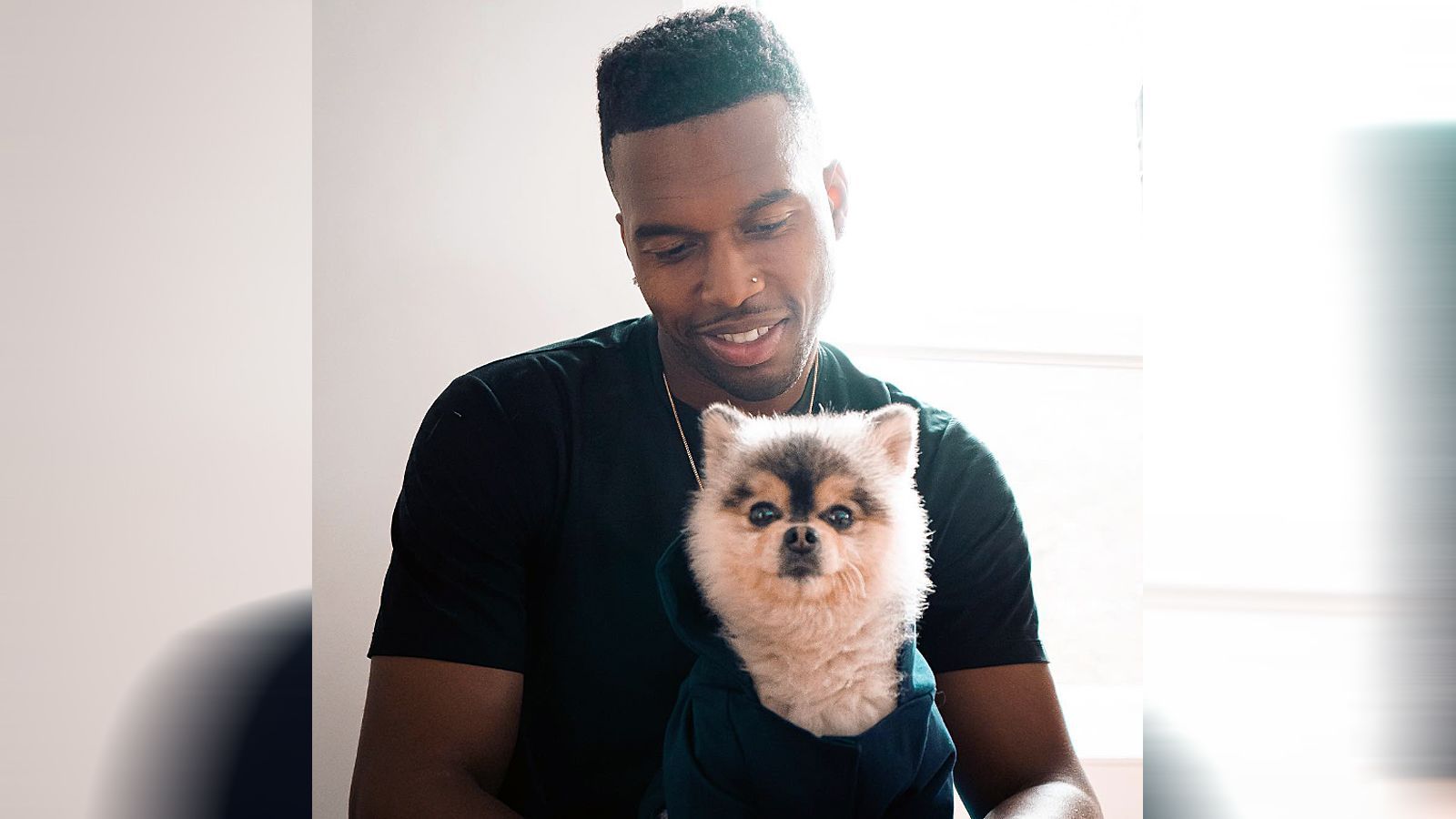 <strong>Daniel Sturridge (Haftbefehl wegen Geldschulden)</strong><br>Gegen Ex-Liverpool-Star Daniel Sturridge wurde laut "Daily Mail" in Los Angeles ein Haftbefehl erlassen, weil er nicht vor Gericht erschien. Die Geschichte dahinter ist kurios. Als der Ex-Stürmer 2019 seinen Hund als vermisst meldete, setzte er eine Belohnung von 30.000 US-Dollar für denjenigen aus, der das Haustier zurückbringt. Tatsächlich wurde ...