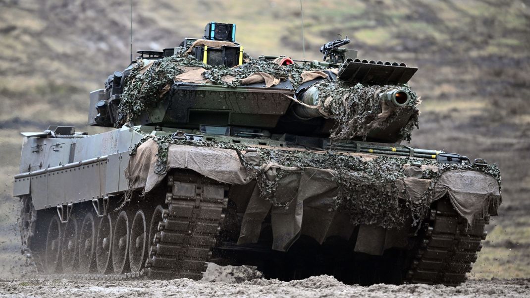 Deutschland will Leopard-2-Panzer aus der Schweiz zurückkaufen.
