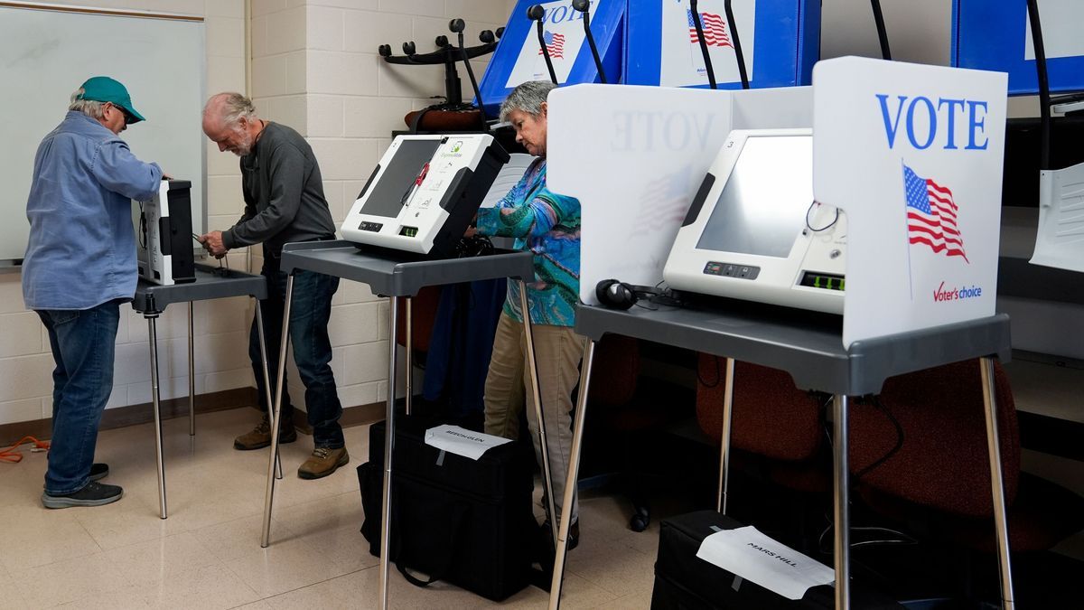 Immer mehr Verschwörungstheorien: US-Wahlhelfer sind nervös