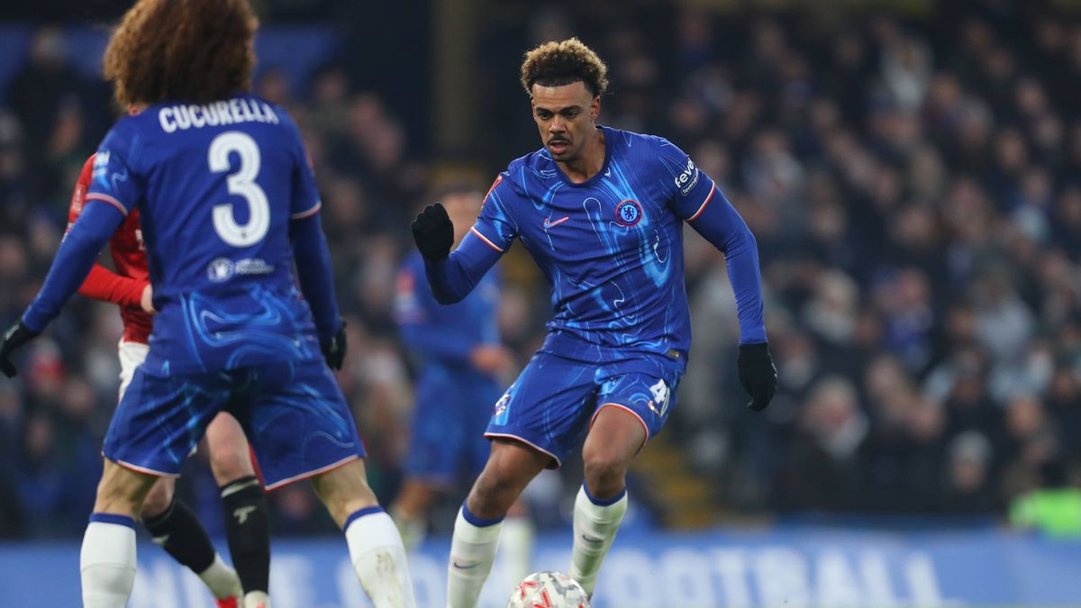 11th January 2025; Stamford Bridge, Chelsea, London, England: FA Cup Third Round Football, Chelsea versus Morecambe; Renato Veiga of Chelsea PUBLICATIONxNOTxINxUK ActionPlus12736961 KatiexChan