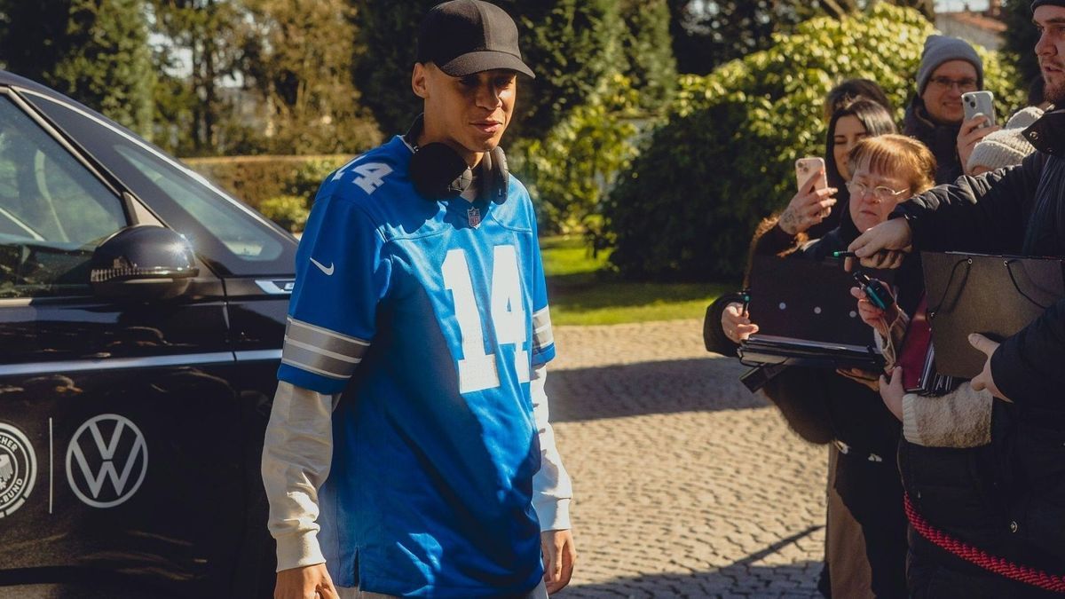 Jamal Musiala im ungewohnten Trikot
