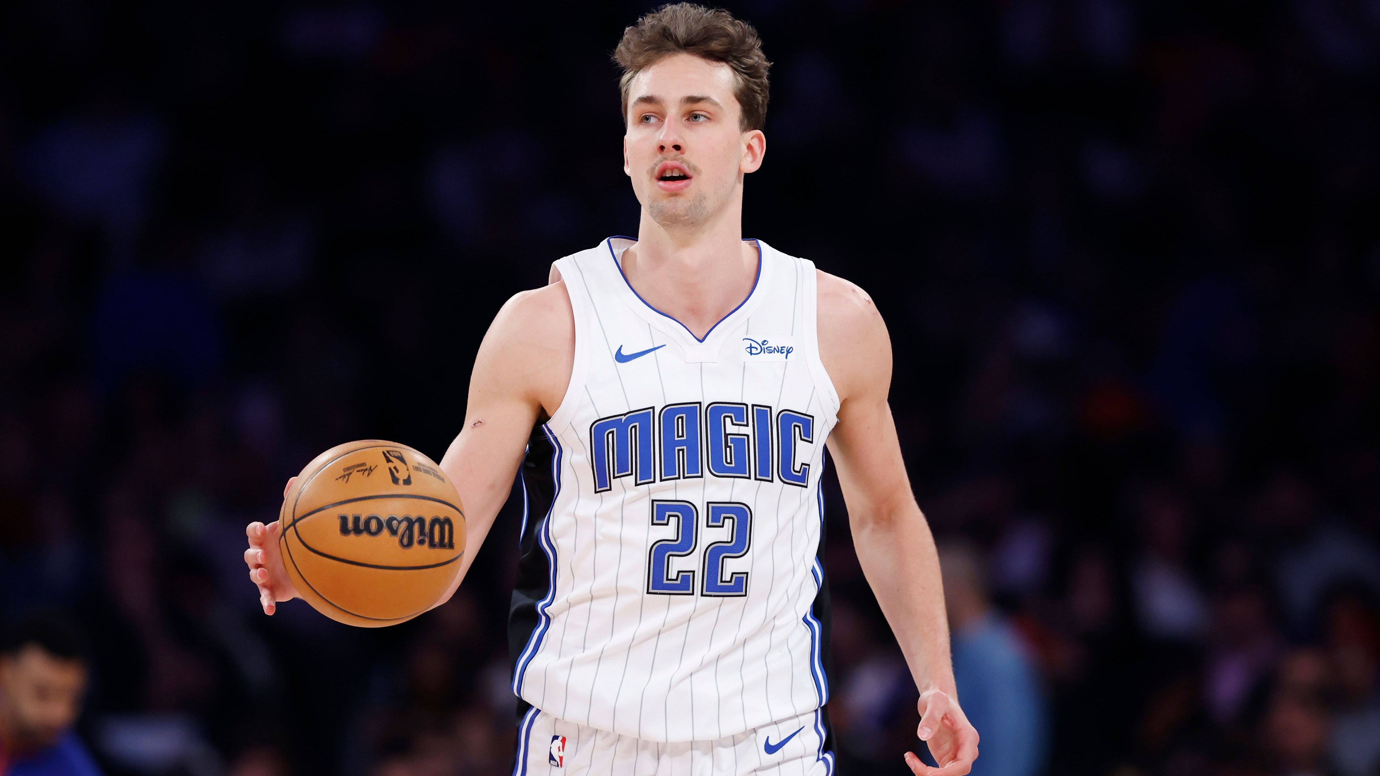 <strong>9.  Orlando Magic (zuvor Rang 13)<br></strong> Game 7 am Sonntagabend 19 Uhr deutscher Zeit live <a href="https://www.ran.de/sports/basketball/nba/news/nba-playoffs2024-heute-live-free-tv-uebertragungen-livestream-liveticker-teams-spielplan-359306">auf ProSieben MAXX, Joyn, ran.de</a>. Mehr ist kaum möglich. Geht es nach dem bisherigen Verlauf, werden die Cavs die Serie gewinnen. Jeweils siegte das Heimteam in den ersten sechs Spielen. Wagner spielt eine gute Serie. Allerdings kommt der Deutsche bei den Siegen daheim bisher auf 25,3 Punkte, auswärts bei Niederlagen nur auf 16,6.