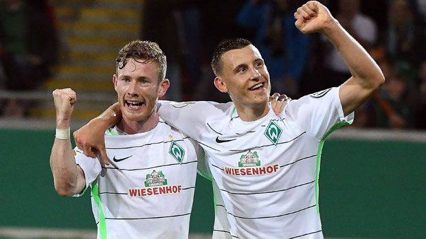 
                <strong>SV Werder Bremen</strong><br>
                SV Werder Bremen:Einnahmen durch Trikotsponsoren: 6,5 Millionen Euro (Wiesenhof)Einnahmen durch Ärmelsponsoren: 1,5 Millionen Euro (H-Hotels)Gesamt: 8 Millionen Euro
              