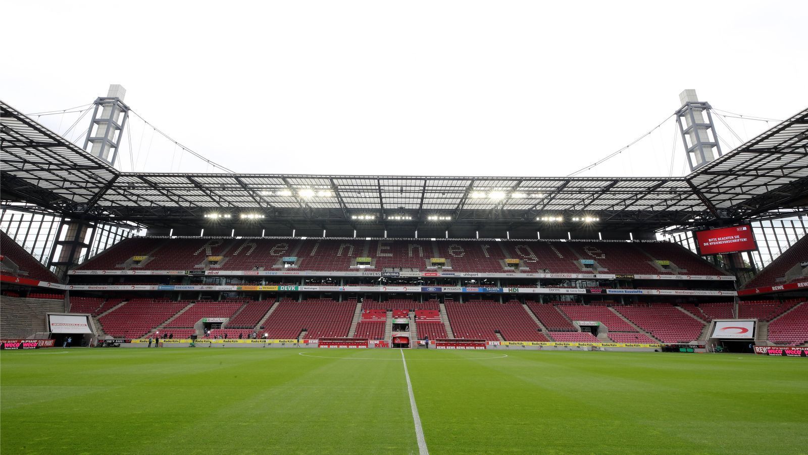 
                <strong>1. FC Köln</strong><br>
                Allerdings hofft der 1. FC Köln im Falle des Erreichens der Relegation auf mögliche Zuschauer. In der Stadt Köln liegt die Inzidenz bei rund 104 (Stand: 18. Mai), jedoch findet das Relegations-Heimspiel am 26. Mai statt. Sollte die Inzidenz in Köln also bald unter 100 sinken und bleiben, könnten zu diesem Spiel bis zu 500 Zuschauer kommen.
              