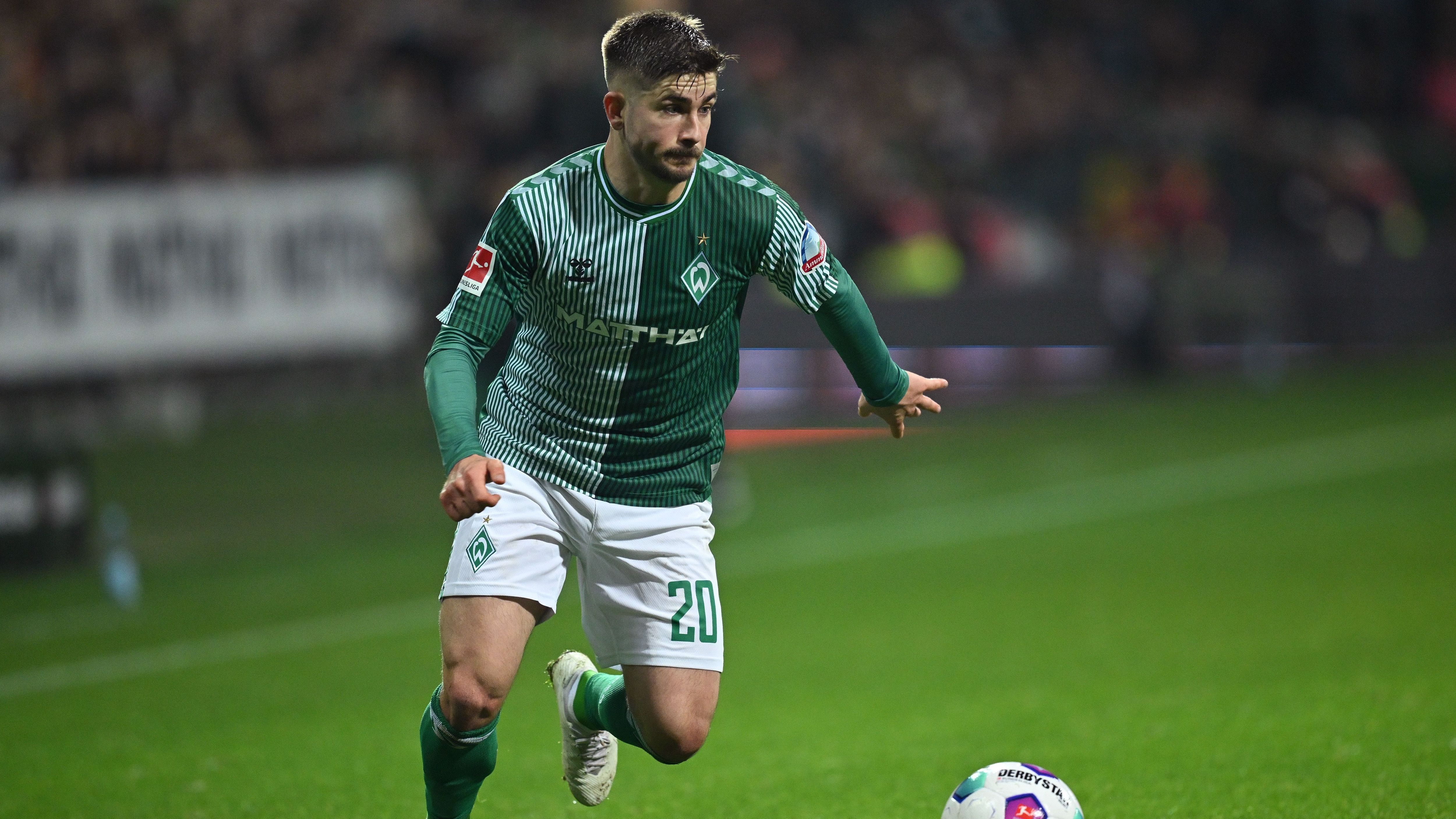 <strong>Romano Schmid (SV Werder Bremen)</strong><br>Größe: 1,68 Meter<br>Position: Offensiver Mittelfeldspieler