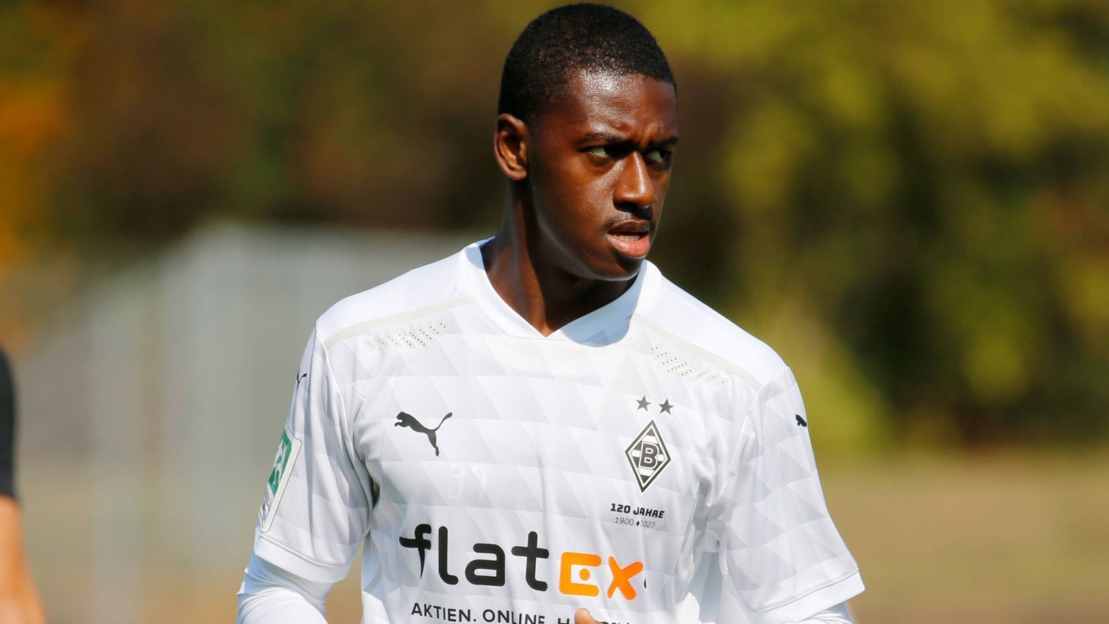 
                <strong>1.343 Fehltage - Mamadou Doucoure der größte Pechvogel der Bundesliga</strong><br>
                Im Dezember 2021 ist er gerade wieder fit, als er positiv auf Corona getestet wird – zehn Tage Pause.
              