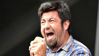 Profile image - Chino Moreno