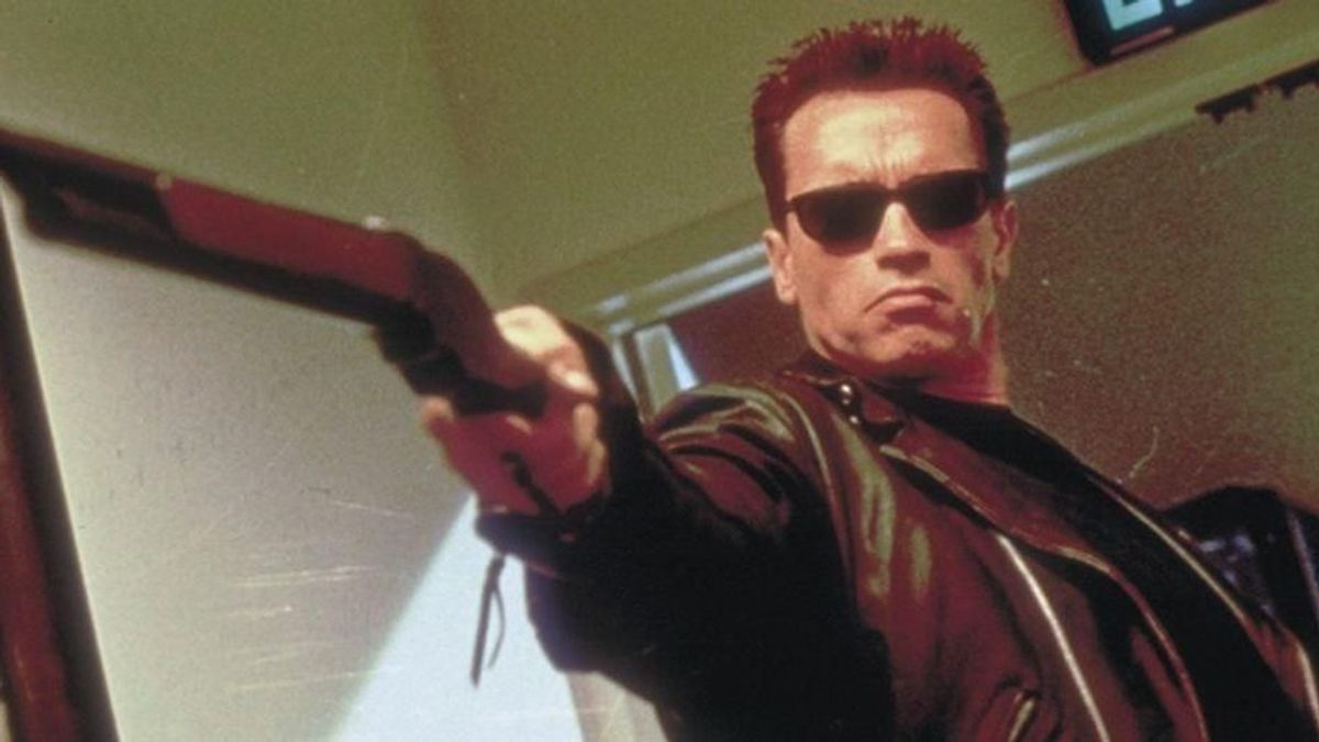 "Asta la Vista, Baby": Professionell entledigt sich der Terminator (Arnold Schwarzenegger) eines unliebsamen Feindes ...