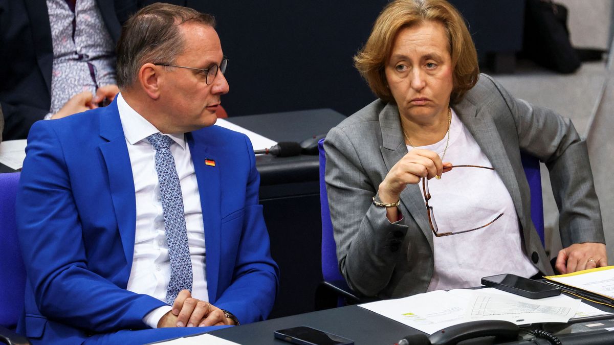 GERMANY-POLITICS/